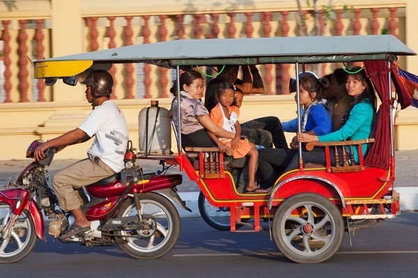 tuk tuk ở campuchia